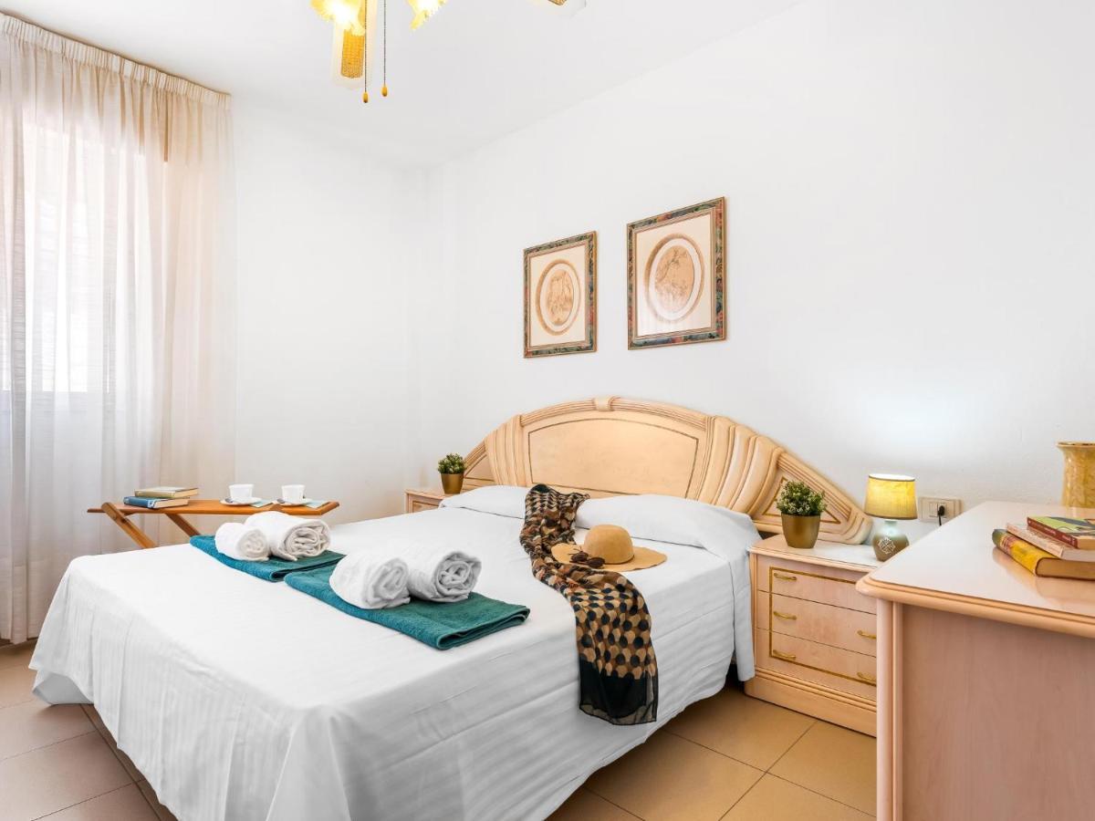 Apartmán 1 1 Beautiful Seafront With Balcony And Wifi Los Cristianos  Exteriér fotografie
